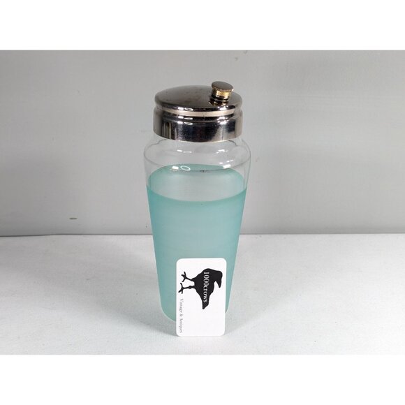 Large 1950s glass cocktail shaker Robins egg blue sides with chromed top - Picture 3 of 10